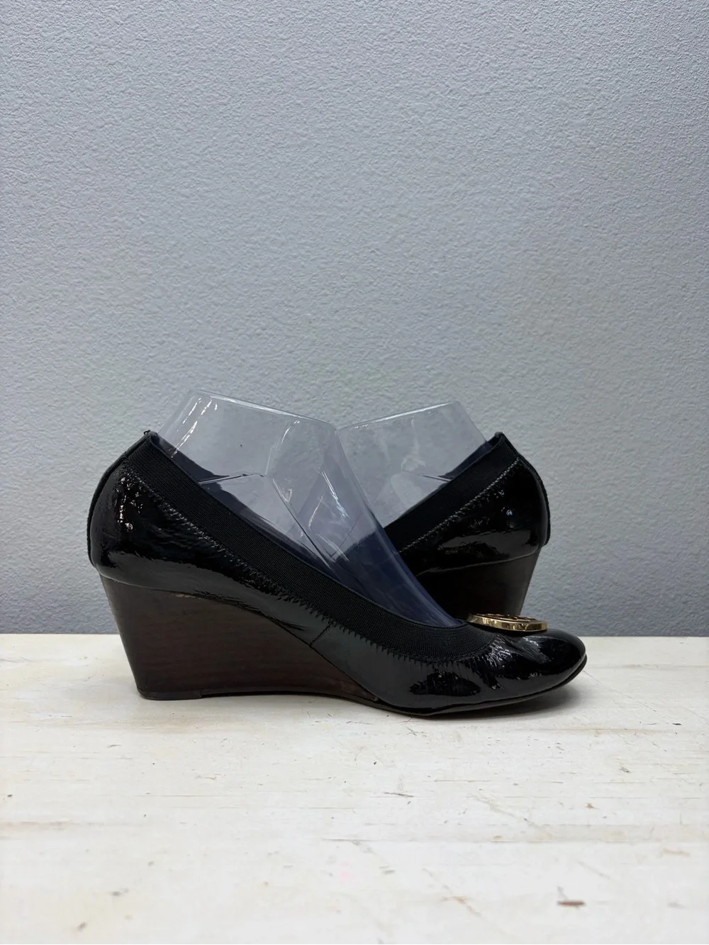 Tory Burch Black Patent Leather Coraline Wedge Pumps Size 9